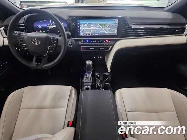 Toyota Camry 2025 — photo 14