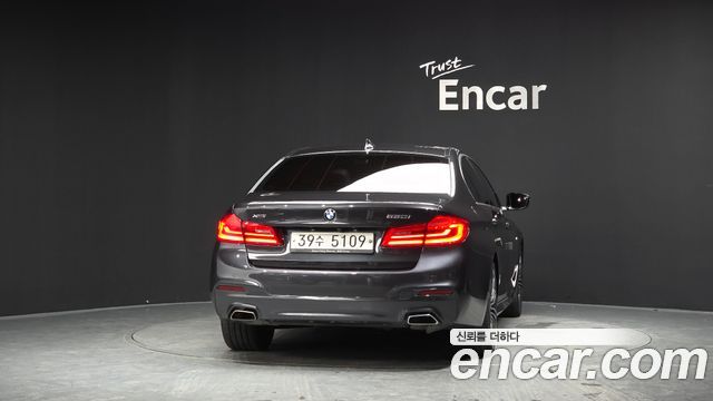BMW 5-Series 2018 — photo 4