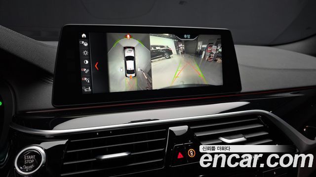 BMW 5-Series 2018 — photo 21