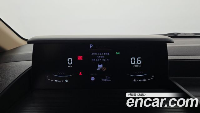 Hyundai Staria 2025 — photo 11