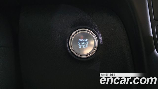Hyundai Staria 2025 — photo 29