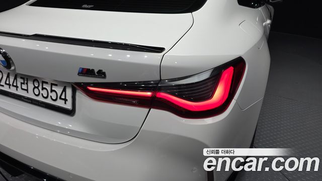 BMW M4 2024 — photo 9