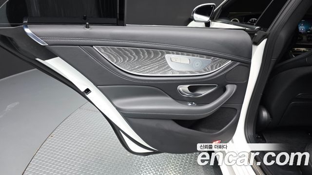 Mercedes-Benz CLS-Class 2023 — photo 15