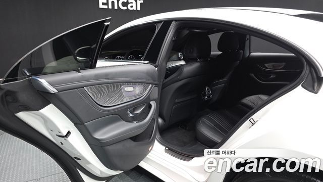Mercedes-Benz CLS-Class 2023 — photo 16