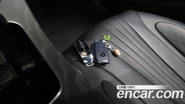 Mercedes-Benz CLS-Class 2023 — photo 34