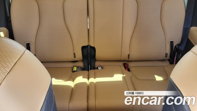 Kia Canival 2023 — photo 10