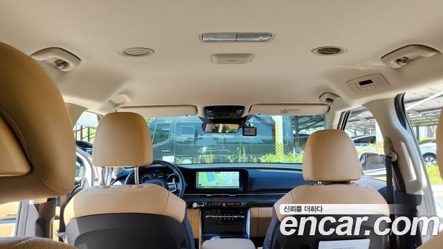 Kia Canival 2023 — photo 12