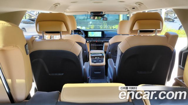 Kia Canival 2023 — photo 13