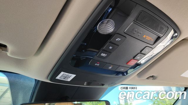 Kia Canival 2023 — photo 18