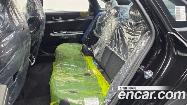 Kia K5 2027 — photo 16