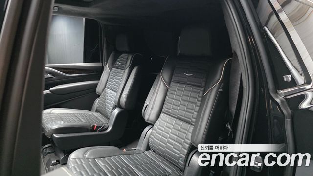 Cadillac Escalade 2022 — photo 18