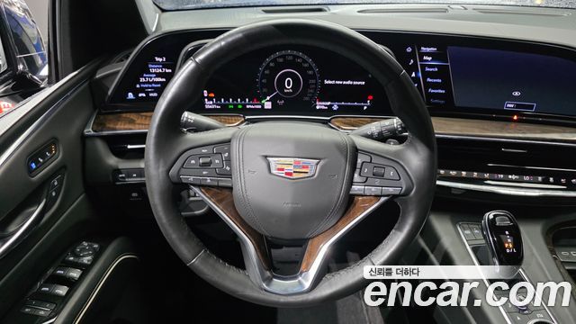 Cadillac Escalade 2022 — photo 19