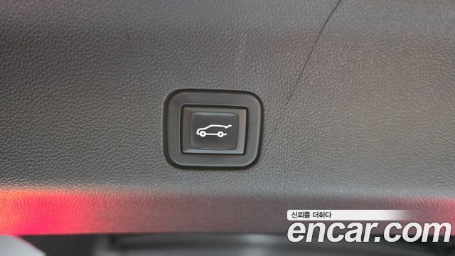 Cadillac Escalade 2022 — photo 22