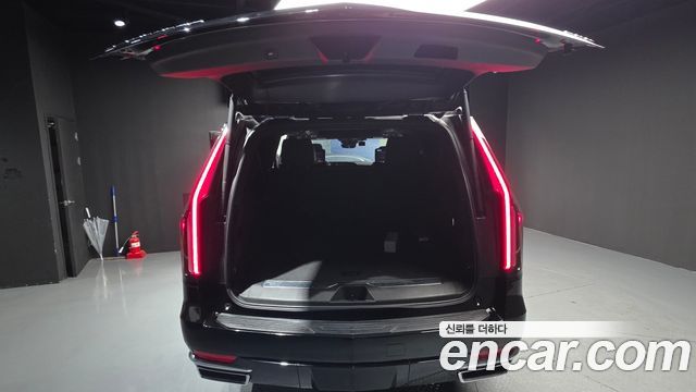 Cadillac Escalade 2022 — photo 23