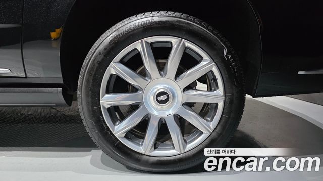 Cadillac Escalade 2022 — photo 7