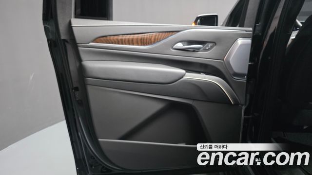 Cadillac Escalade 2022 — photo 15