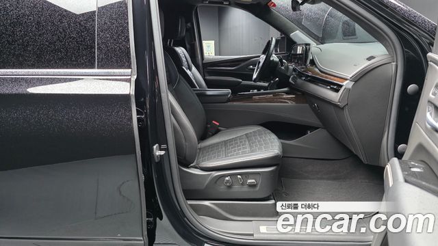 Cadillac Escalade 2022 — photo 16
