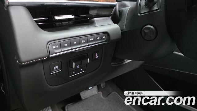 Cadillac Escalade 2022 — photo 27