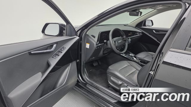 Kia Niro 2023 — photo 10