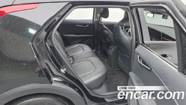 Kia Niro 2023 — photo 11