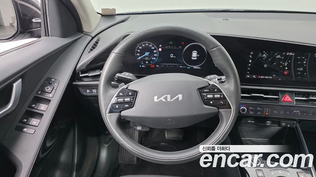 Kia Niro 2023 — photo 13