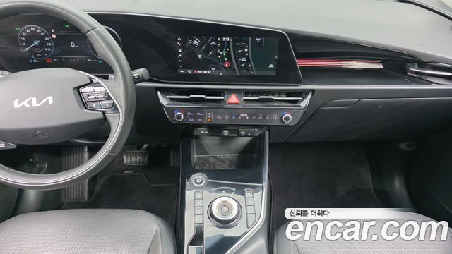 Kia Niro 2023 — photo 14