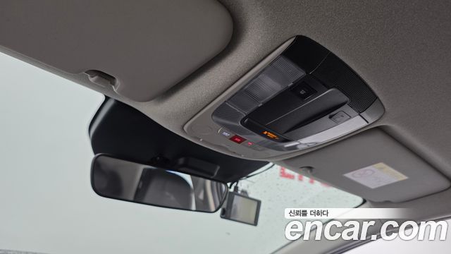 Kia Niro 2023 — photo 17