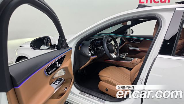 Mercedes-Benz E-Class 2024 — photo 13