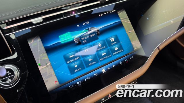 Mercedes-Benz E-Class 2024 — photo 28