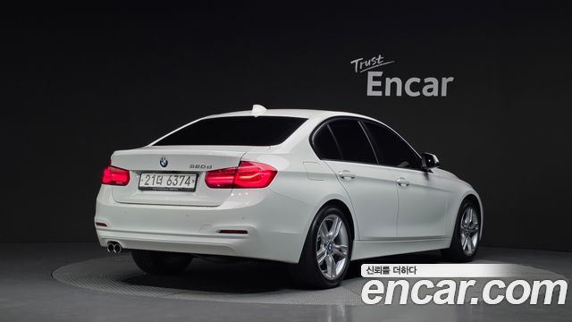 BMW 3-Series 2018 — photo 2