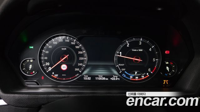 BMW 3-Series 2018 — photo 11