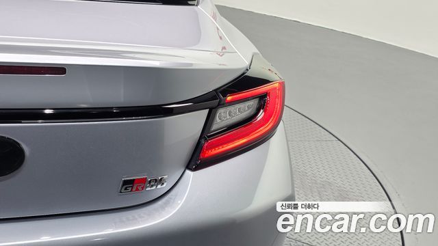Toyota 86 2023 — photo 9