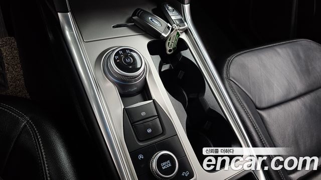 Ford Explorer 2020 — photo 9