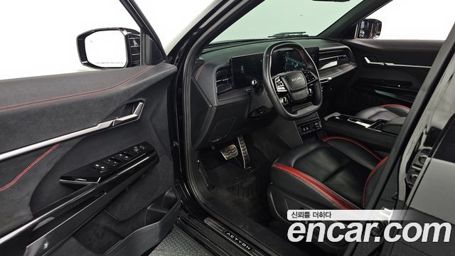 KG Mobility Actyon 2025 — photo 17
