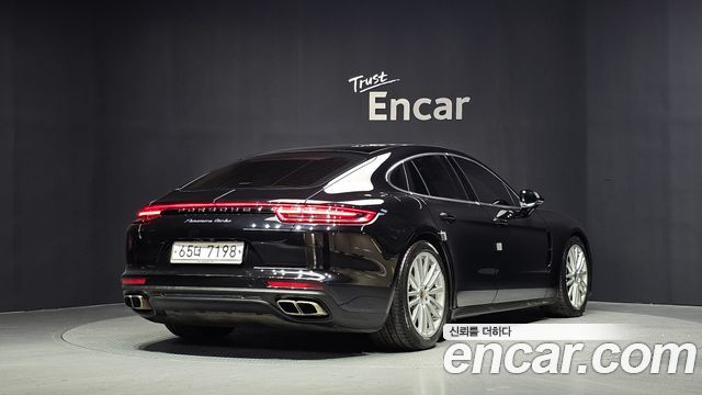 Porsche Panamera 2017 — photo 2