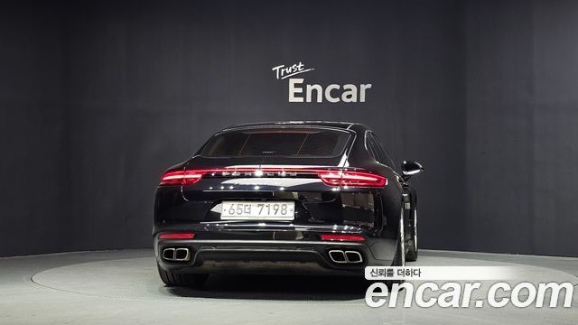Porsche Panamera 2017 — photo 4