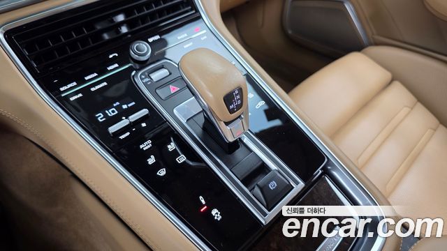 Porsche Panamera 2017 — photo 12