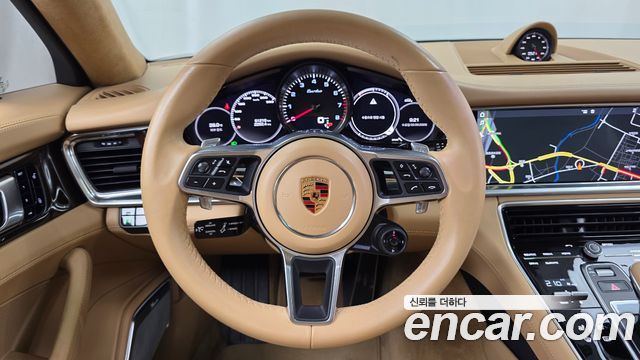 Porsche Panamera 2017 — photo 19