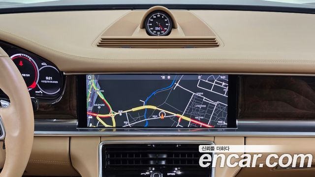 Porsche Panamera 2017 — photo 20