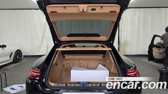 Porsche Panamera 2017 — photo 26