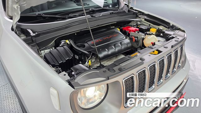 Jeep Renegade 2019 — photo 6