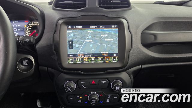 Jeep Renegade 2019 — photo 18