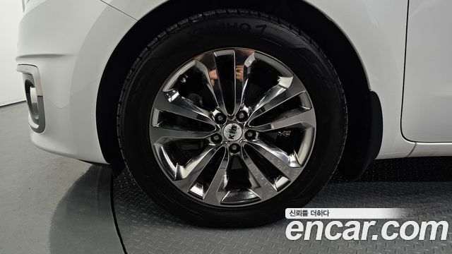 Kia Canival 2018 — photo 5