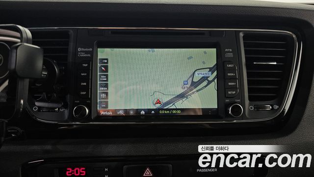 Kia Canival 2018 — photo 12