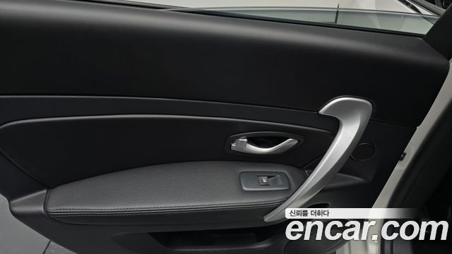 Renault Korea SM5  2015 — photo 14