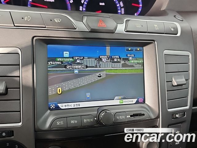 KG Mobility KORANDO 2014 — photo 14