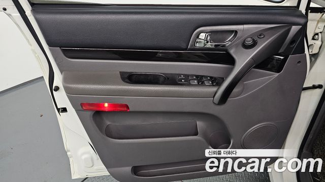 KG Mobility KORANDO 2016 — photo 14