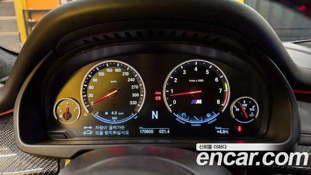BMW X5M 2016 — photo 11