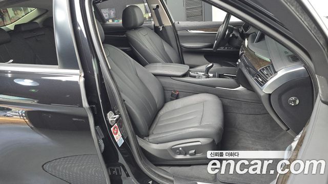 BMW X6 2016 — photo 16
