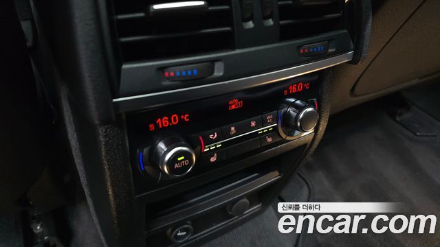 BMW X6 2016 — photo 31